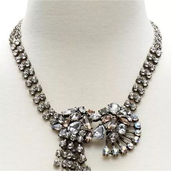 BANANA REPUBLIC ANTIQUE SILVER TONE CUT CRYSTAL 19"-21" NECKLACE NWT - Picture 4 of 8